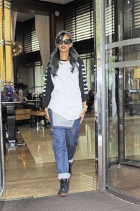 rihanna-denim-overalls-3