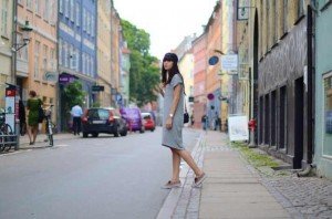 t-shirt-dress-street-look-copenhagen-710x470-1